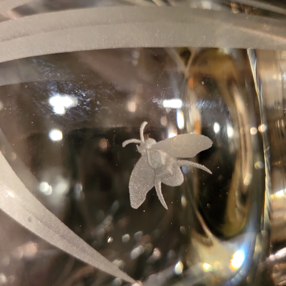 Dorothy Thorpe Glass Etched Floral Vase w/ Bee Mid-century Modern Signed… - Picture 7 of 11